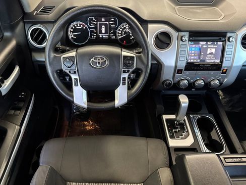 Used 2019 Toyota Tundra SR5 w/ SR5 Upgrade Package AWD/4WD image 14