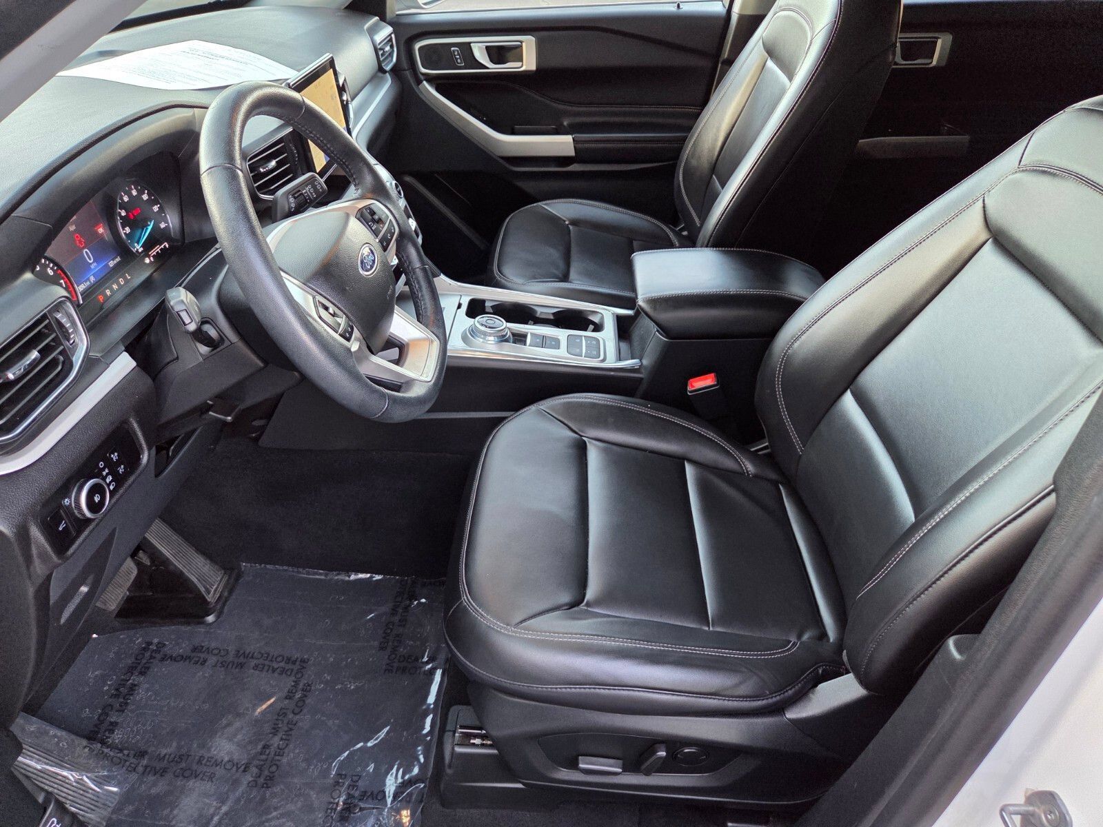 Certified 2023 Ford Explorer XLT w/ Equipment Group 202A RWD image 10