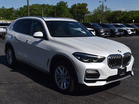 Used 2021 BMW X5 xDrive40i w/ Convenience Package AWD/4WD image 4