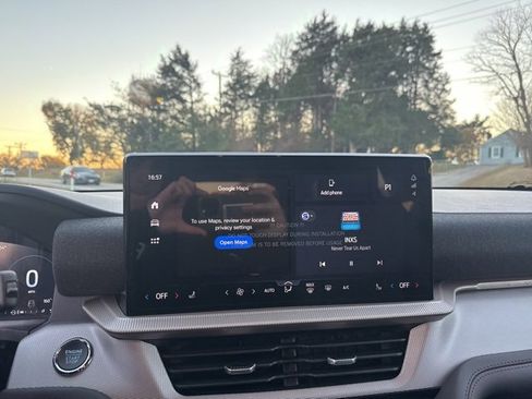 New 2026 Ford Explorer Active image 17