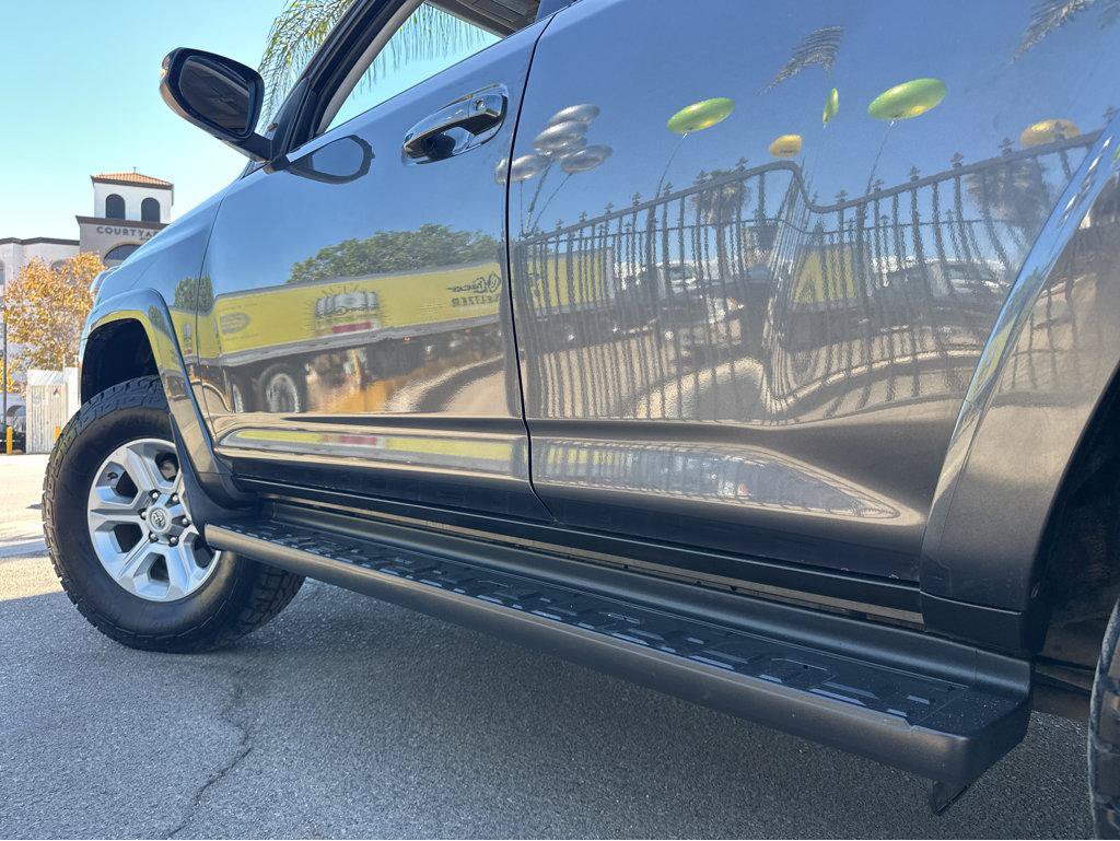 Used 2019 Toyota 4Runner SR5 Premium AWD/4WD image 41