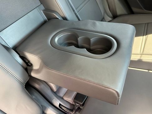 Used 2022 Porsche Cayenne E-Hybrid Coupe image 45