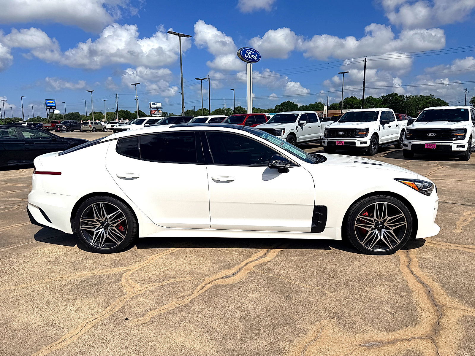 Used 2022 Kia Stinger GT2 AWD/4WD image 8