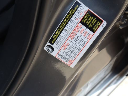 Used 2024 Nissan Versa SV FWD image 28