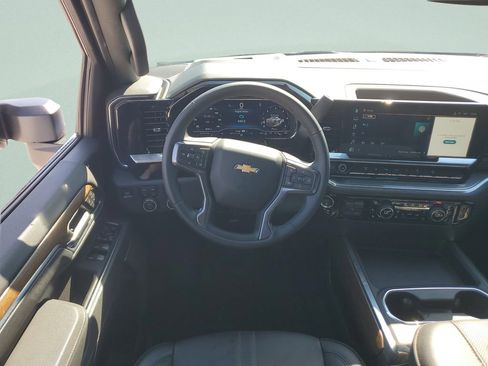 Used 2025 Chevrolet Silverado 2500 High Country w/ Z71 Off-Road Package image 15