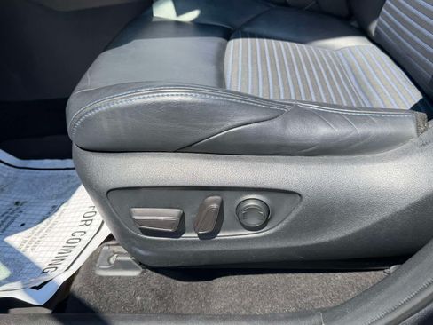 Used 2020 Toyota RAV4 XSE w/ All Weather Liner Package AWD/4WD image 19
