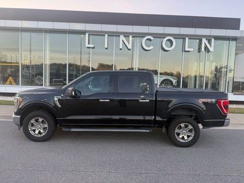Used 2021 Ford F150 XLT w/ Equipment Group 302A High AWD/4WD image 9