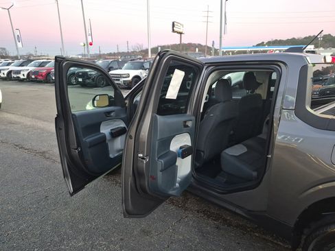 New 2025 Ford Maverick XLT w/ XLT Luxury Package image 16