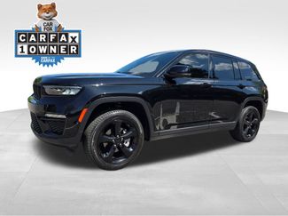 Used 2024 Jeep Grand Cherokee Limited w/ Black Appearance Package AWD/4WD video 2