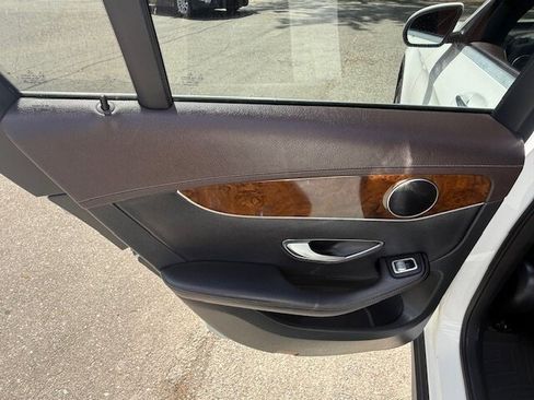 Used 2018 Mercedes-Benz GLC 300 4MATIC image 20