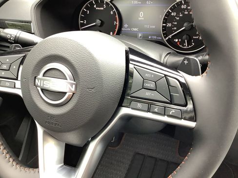 New 2025 Nissan Altima 2.5 SR w/ SR Premium Package image 20