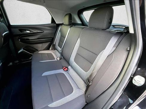 Used 2021 Chevrolet TrailBlazer LS image 28