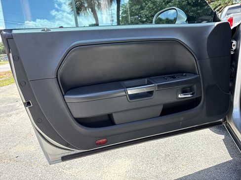 Used 2010 Dodge Challenger R/T RWD image 23