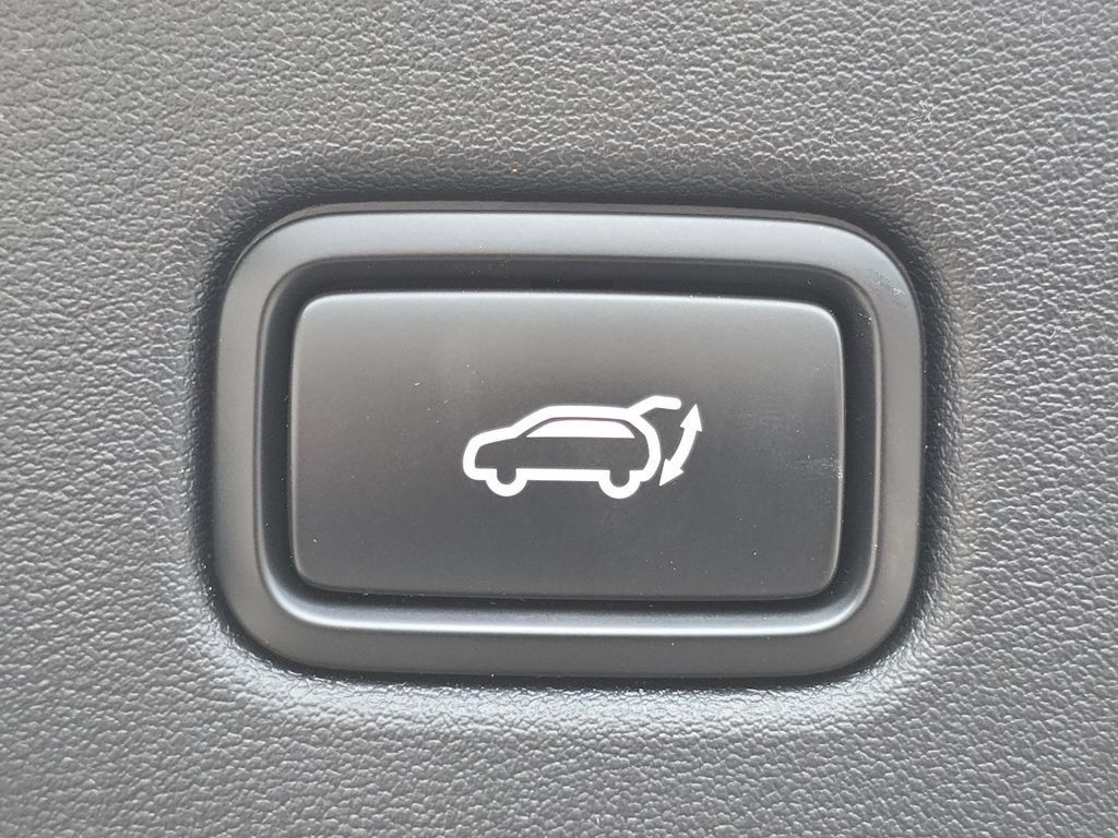 Used 2024 Kia EV6 GT-Line AWD/4WD image 18
