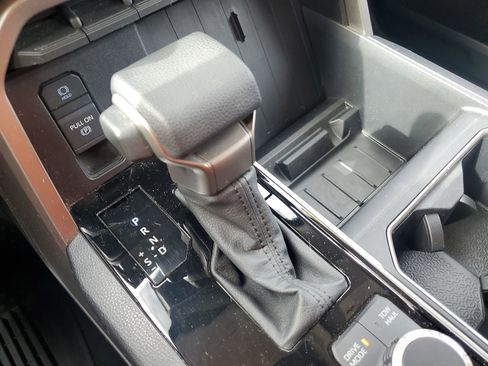 Used 2022 Toyota Tundra SR5 image 24