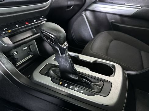 Used 2022 Chevrolet Colorado LT w/ Fleet Safety Package RWD image 16