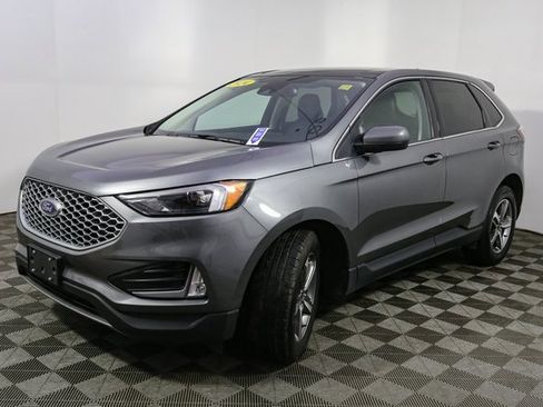 Used 2024 Ford Edge SEL w/ Convenience Package image 5