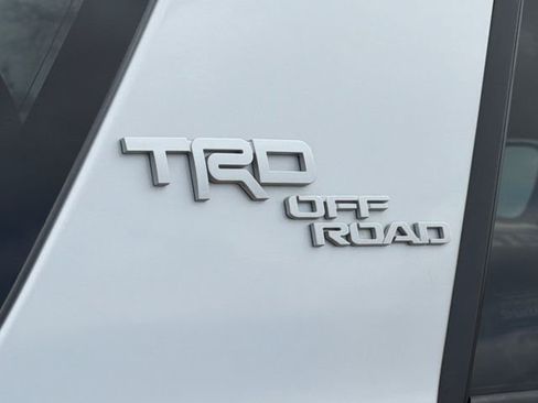 Used 2024 Toyota 4Runner TRD Off-Road Premium AWD/4WD image 9