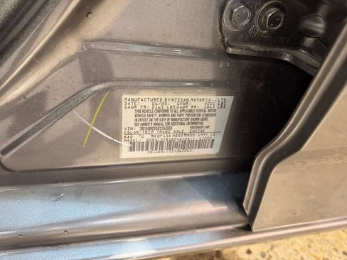 Used 2025 Nissan Sentra SV FWD image 27