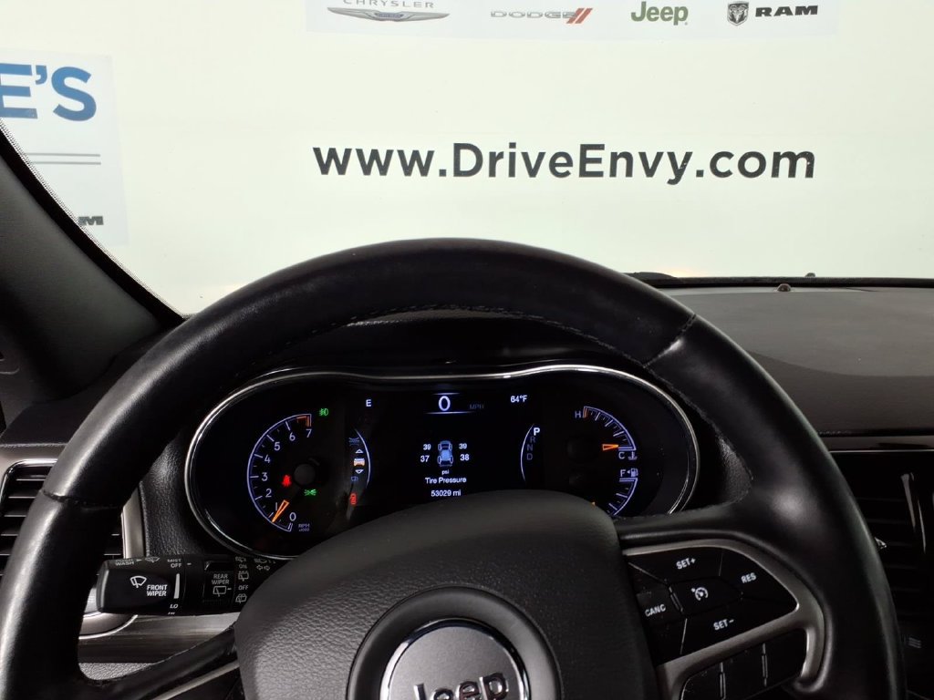 Used 2022 Jeep Grand Cherokee Laredo X AWD/4WD image 25