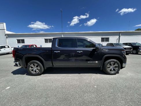 Used 2025 GMC Sierra 1500 SLT AWD/4WD image 2
