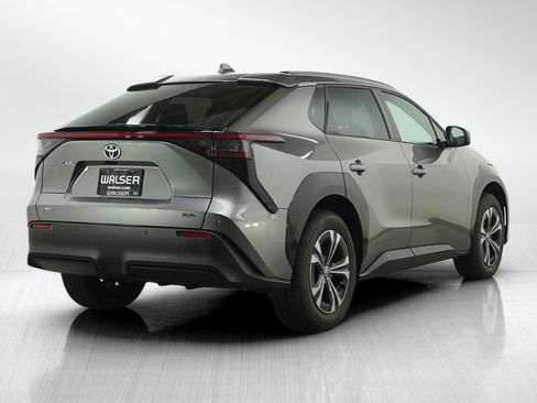Used 2024 Toyota bZ4X AWD w/ Weather Package image 5