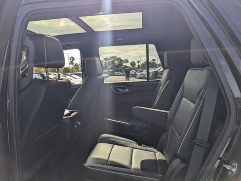 Used 2021 GMC Yukon SLT w/ SLT Premium Package RWD image 9