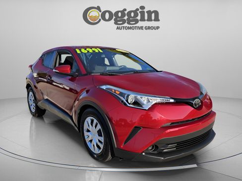 Used 2019 Toyota C-HR LE image 7