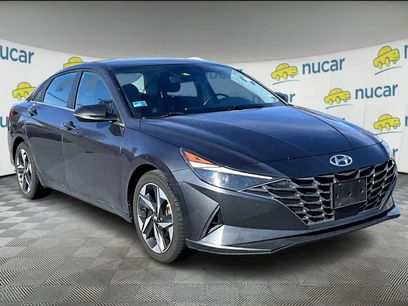 Used 2021 Hyundai Elantra SEL w/ Convenience + Premium Package