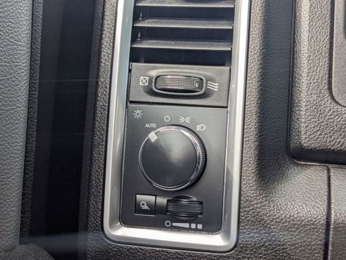Used 2022 RAM 1500 Classic SLT w/ Electronics Group AWD/4WD image 20