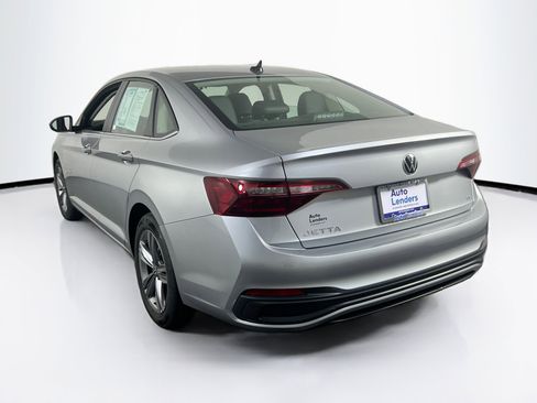 Used 2023 Volkswagen Jetta SE image 7