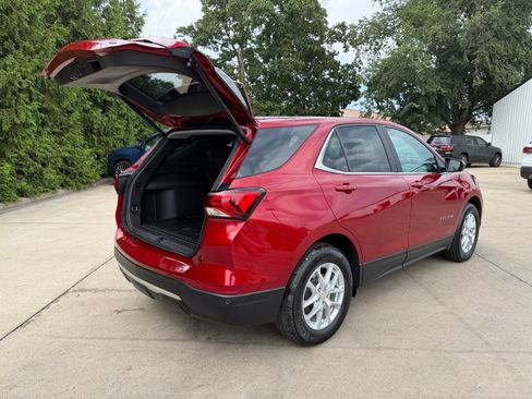 Used 2023 Chevrolet Equinox LT FWD image 32