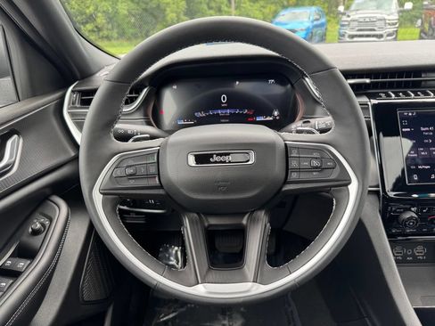 Certified 2024 Jeep Grand Cherokee Laredo X w/ Luxury Tech Group I AWD/4WD image 13