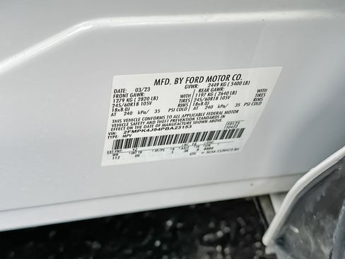 Used 2023 Ford Edge SEL image 29