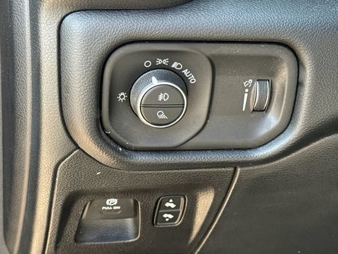 Used 2020 RAM 1500 Big Horn AWD/4WD image 21