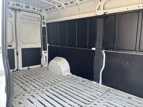 Used 2024 RAM ProMaster 2500 w/ Convenience Group FWD image 26