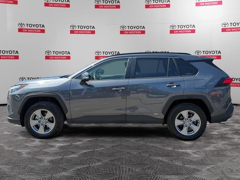 Certified 2025 Toyota RAV4 LE AWD/4WD image 8