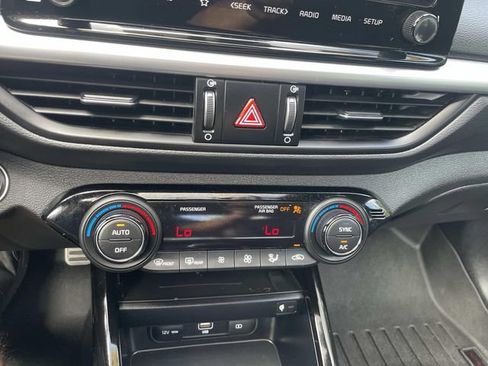 Used 2023 Kia Forte GT-Line w/ GT-Line Premium Package FWD image 27