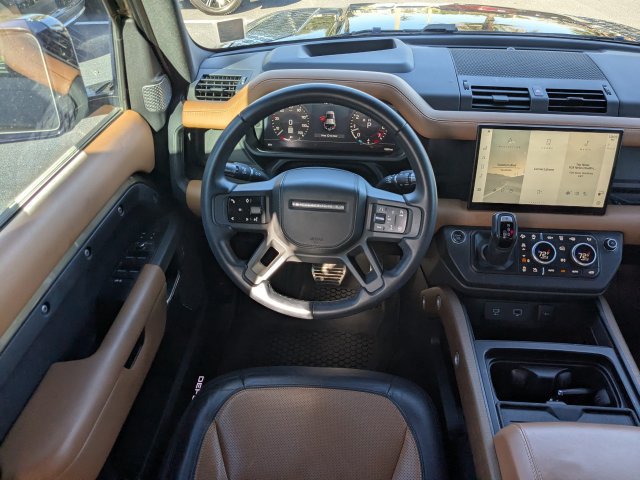 Used 2022 Land Rover Defender 110 X AWD/4WD image 15