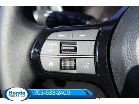 New 2025 Honda Pilot Touring image 10