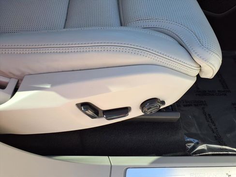 Used 2021 Volvo XC90 T8 Inscription Expression image 12