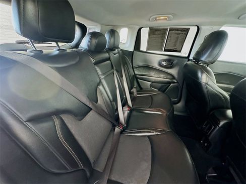 Used 2020 Jeep Compass Latitude image 25