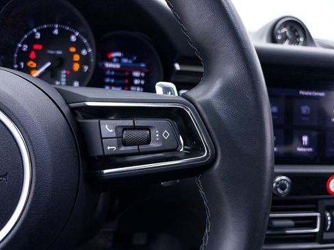 Used 2024 Porsche Macan image 34