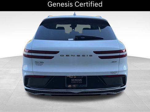 Certified 2026 Genesis GV70 2.5T Select AWD/4WD image 4