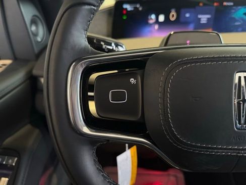 New 2026 Lincoln Navigator Reserve w/ Jet Appearance Package image 35