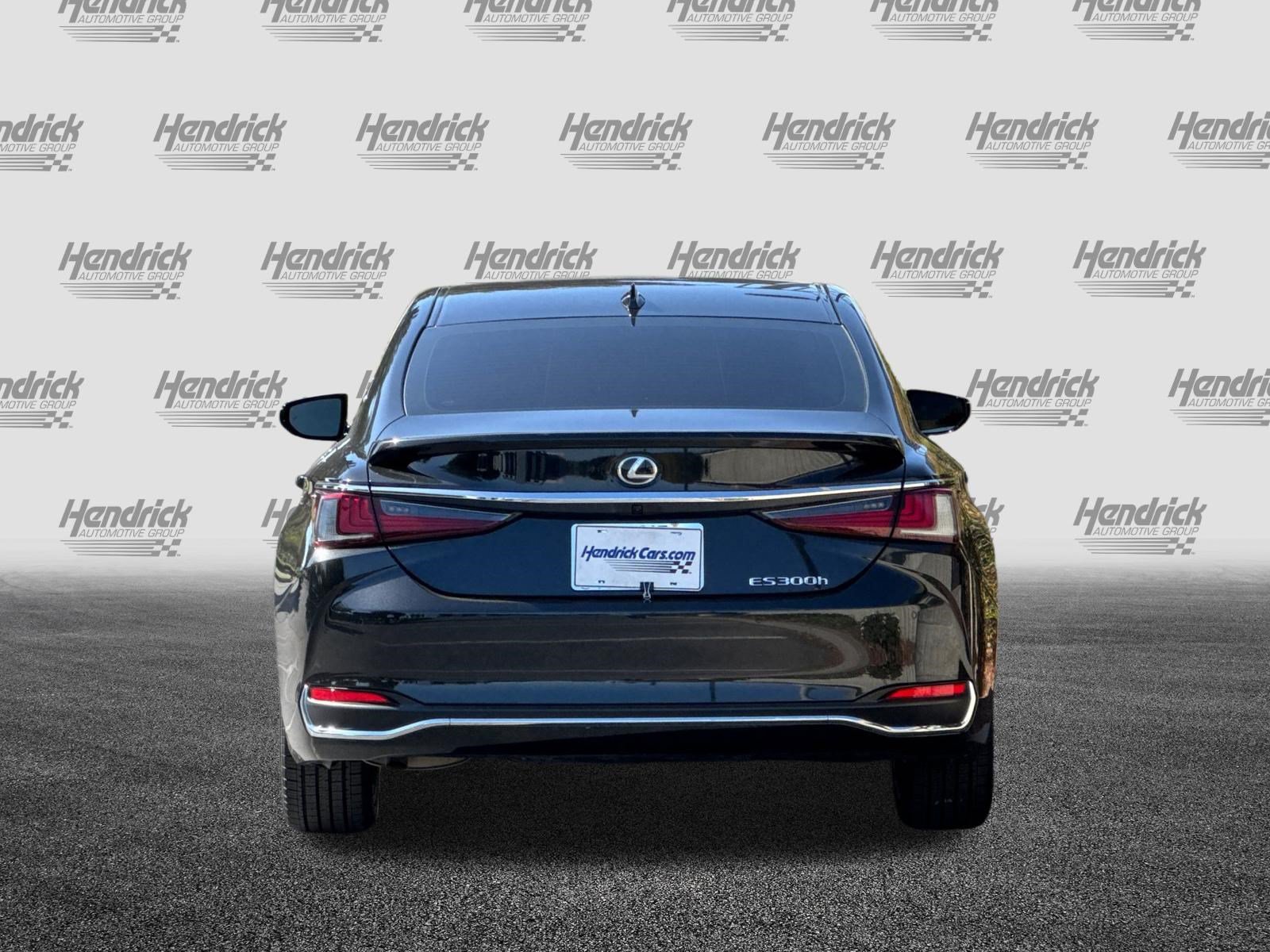 Used 2024 Lexus ES 300h w/ Premium Package FWD image 6