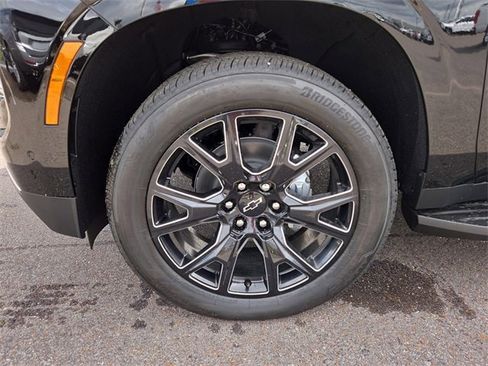 New 2026 Chevrolet Suburban Premier w/ Sun And Tow Package image 9