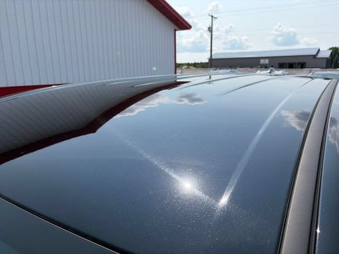 Used 2025 Chrysler Pacifica Select FWD image 11