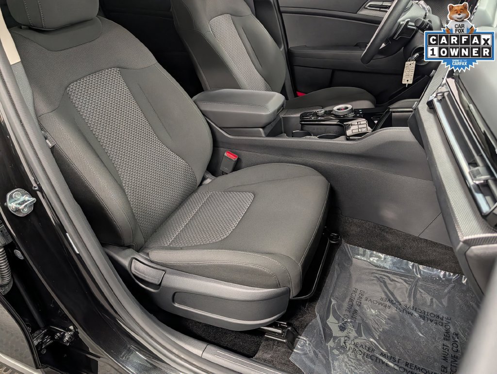 Certified 2025 Kia Sportage LX AWD/4WD image 29