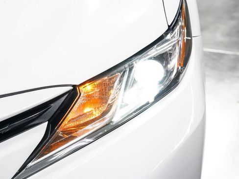Certified 2019 Toyota Camry LE FWD image 7